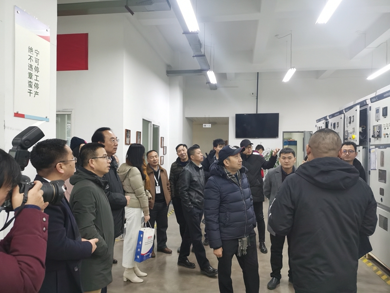 西安理工大學(xué)EMBA西安校友會(huì)|西馳電氣研習(xí)暨2021年迎新年會(huì)圓滿(mǎn)成功(圖14)